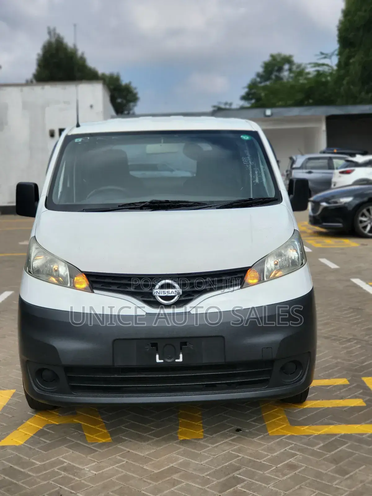 Nissan Vanette 2018 White