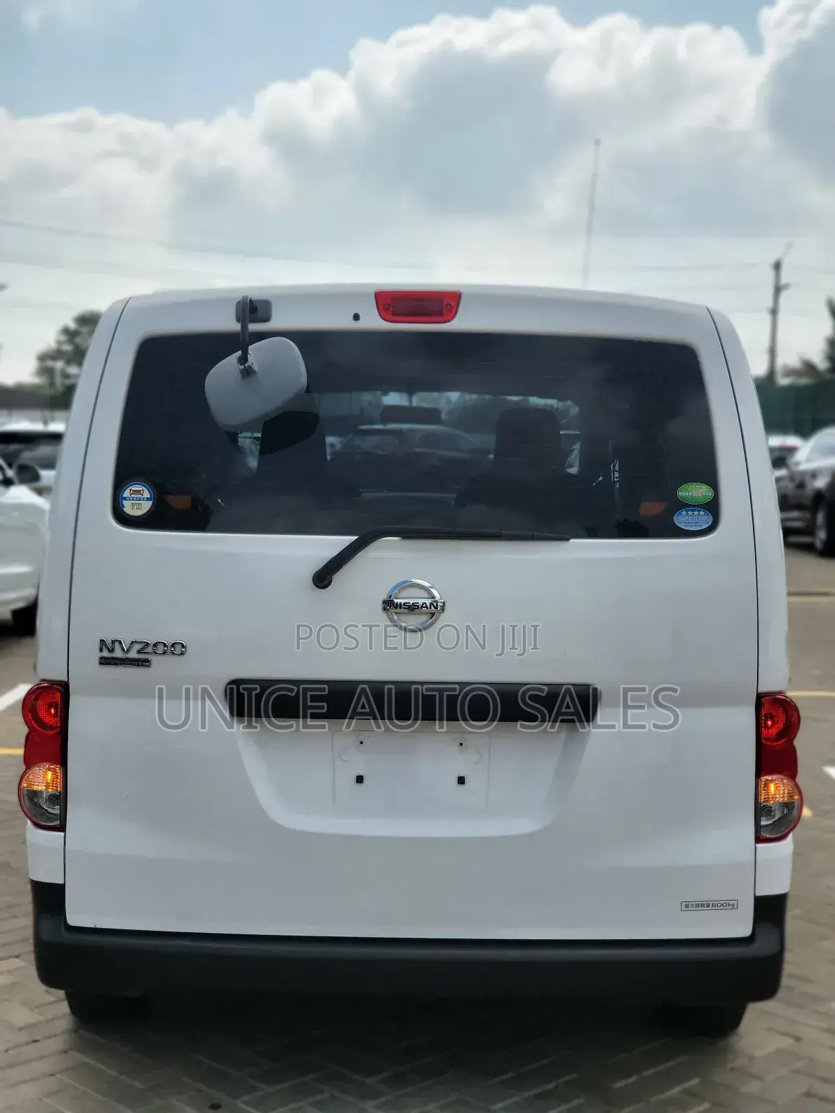 Nissan Vanette 2018 White