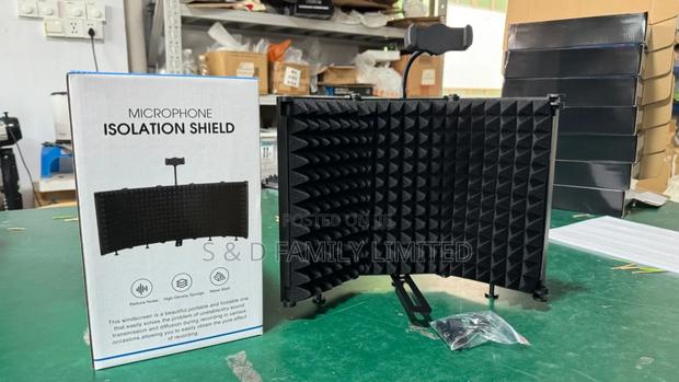 3 Flap Isolation Booth With Phone Holder