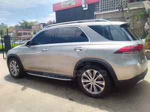 Mercedes-Benz GLE-Class 2021 Silver