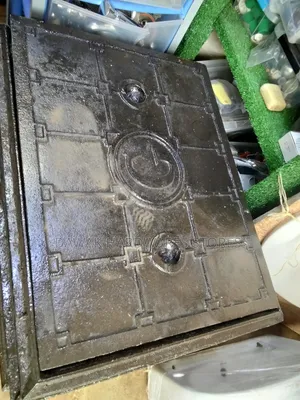 Medium Size Manhole