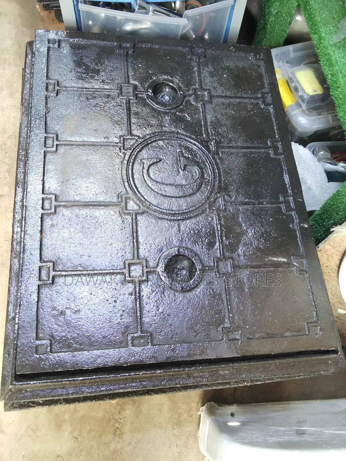 Medium Size Manhole