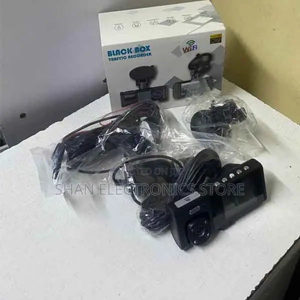 Hd Triple Lens 1080p C309 3 in 1 Car Dashboard Blackbox Dash Cam