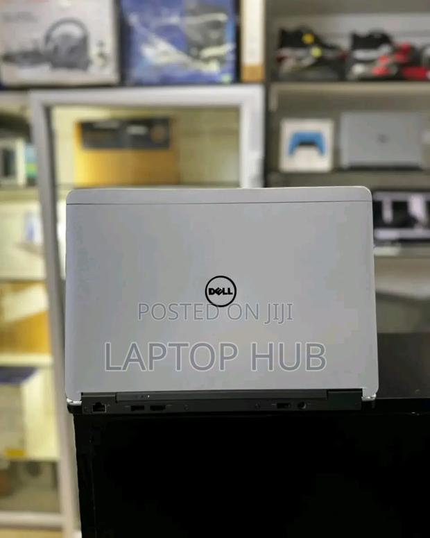 Laptop Dell Latitude E7240 8GB Intel Core i7 SSD 128GB - main view