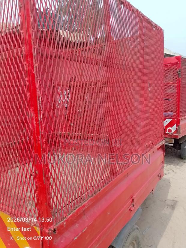 Piaggio 2022 Red - thumbnail 8