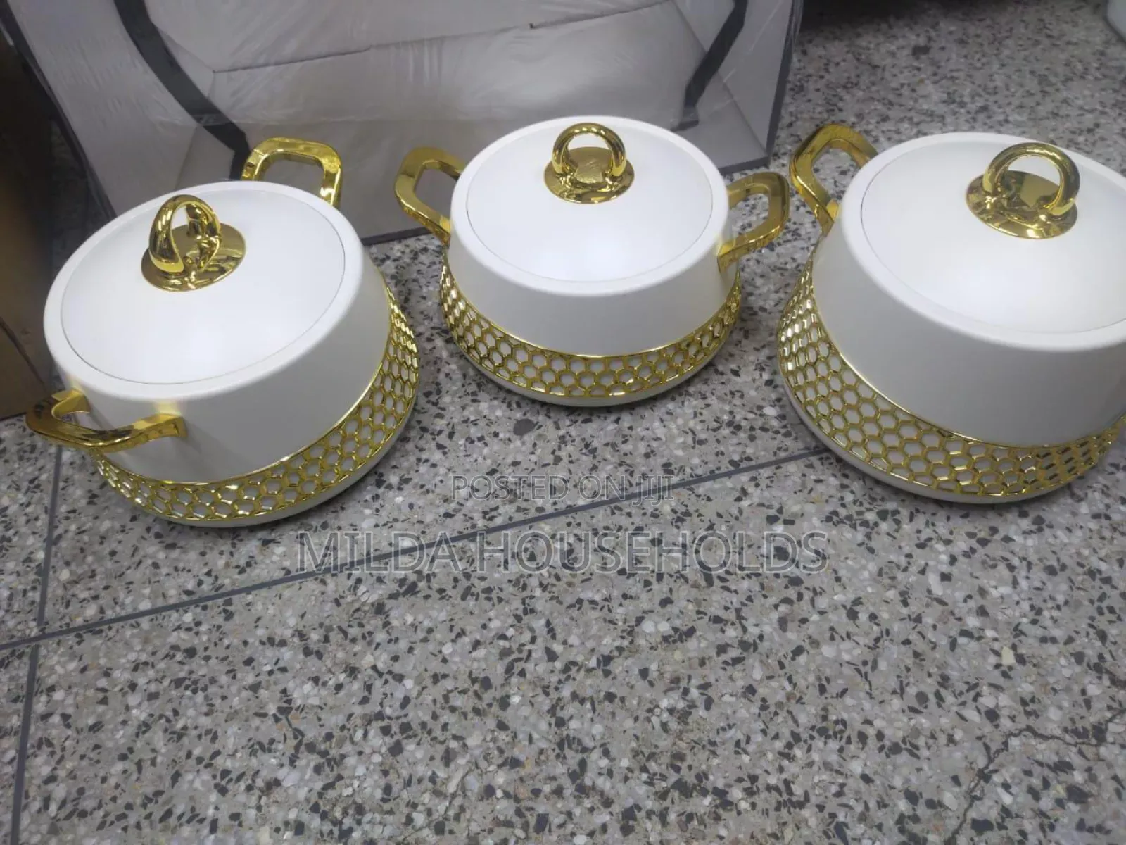 Luxurious Insulated Hotpots Set Round