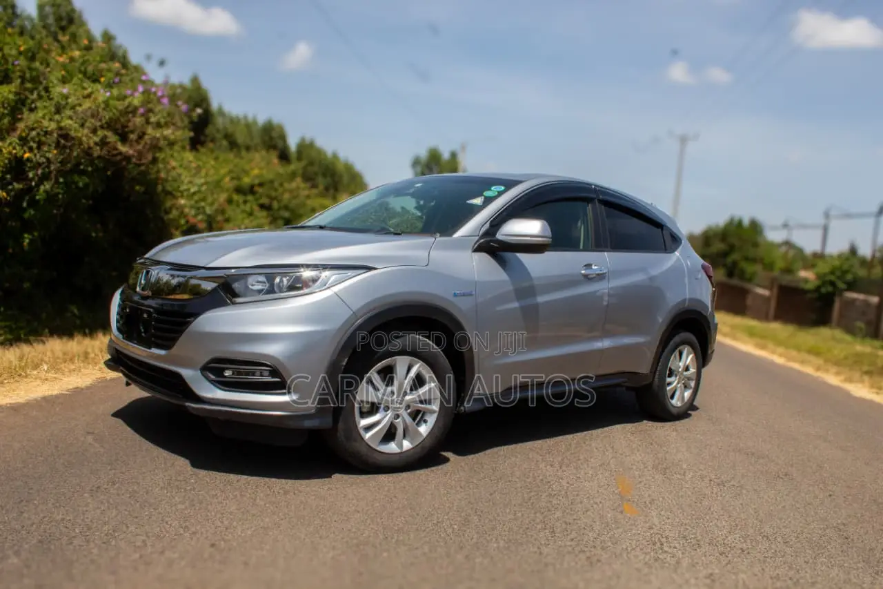 Honda Vezel 2018 Silver