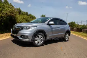 Honda Vezel 2018 Silver