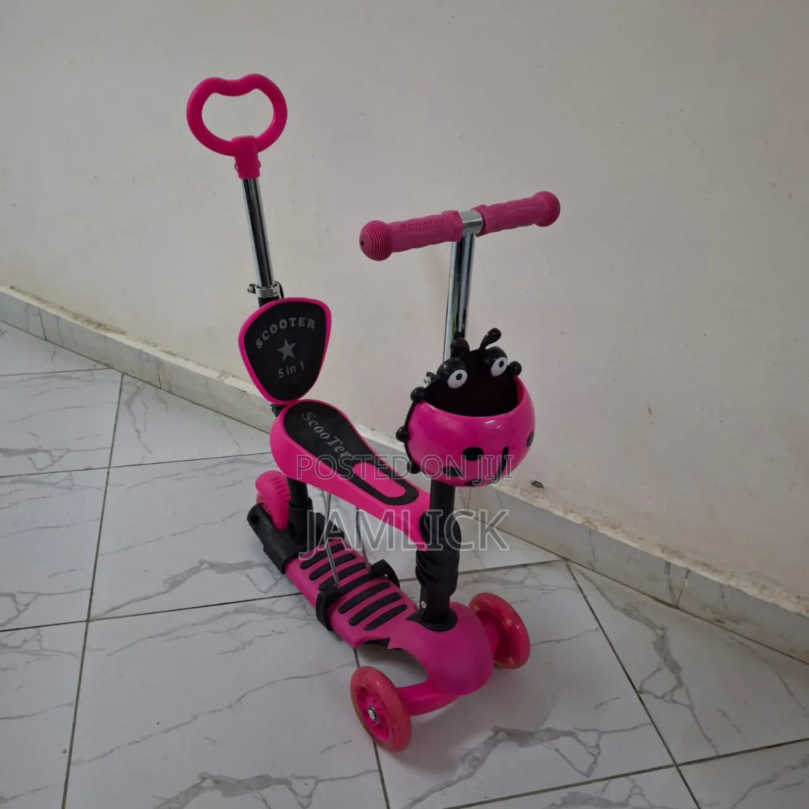 Scooter With Seat Push Handle –Wn
