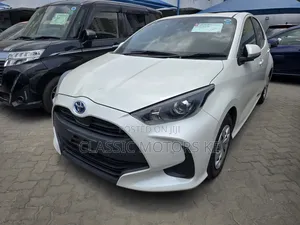 Toyota Yaris 2019 White