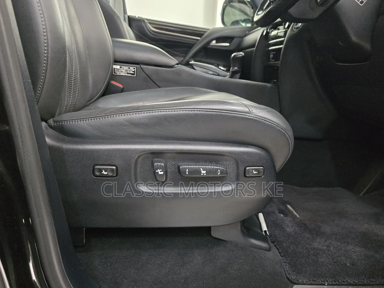 Lexus LX 570 AWD 2019 Black