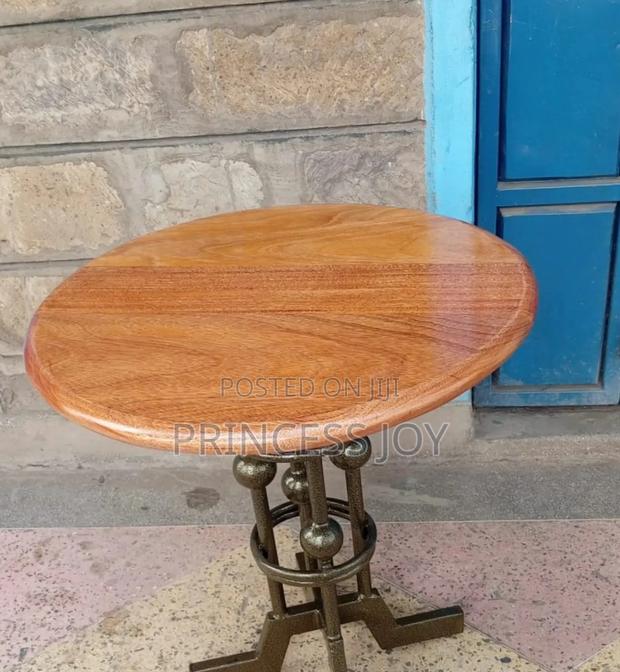 Hotel Bar and Restaurant Tables