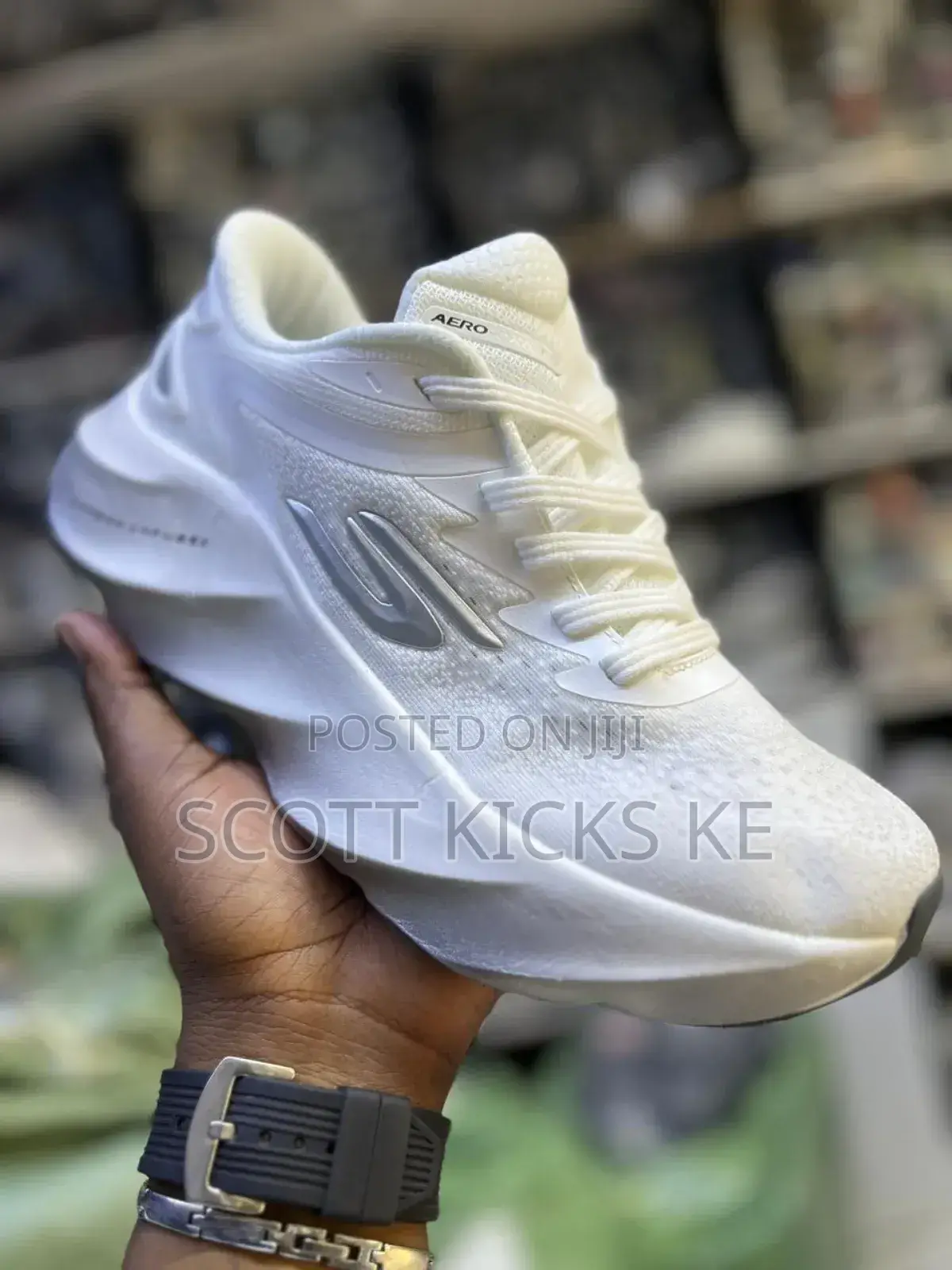 Sketchers Aero-Burst in Stock