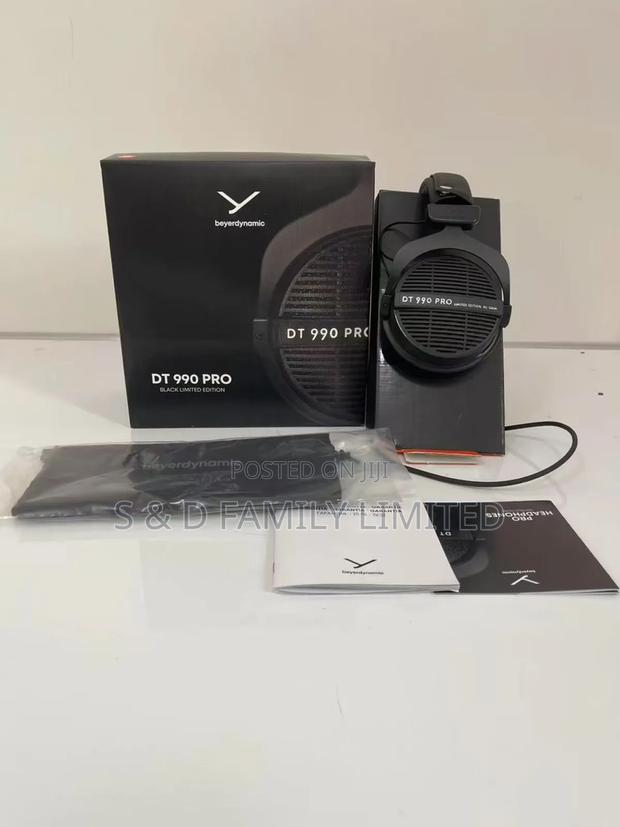 Beyerdynamic Dt 990 Pro Headphones - main view