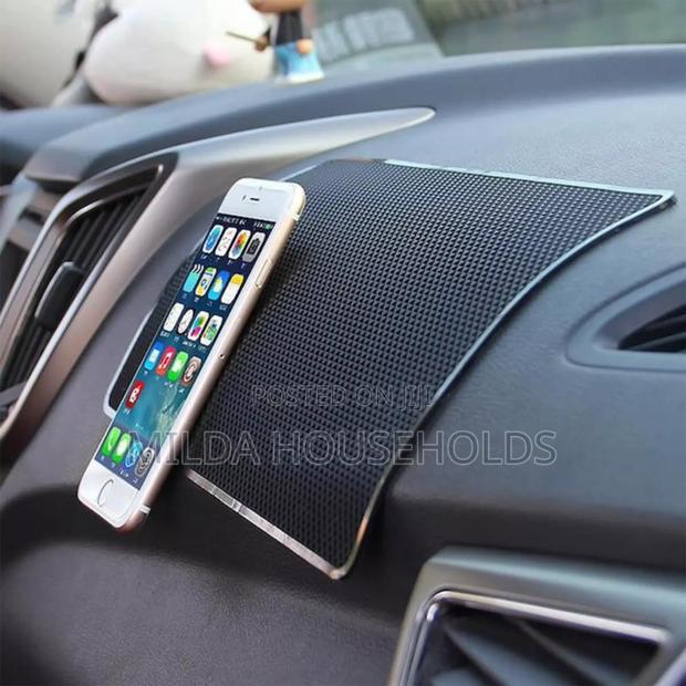 Car Dashboard Stick Antislip Mat - thumbnail 3
