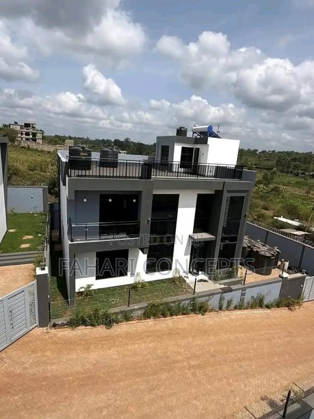4bdrm Maisonette in Palm Court, Kimbo for sale