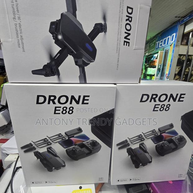 Foldable E88 Pro Drone With One-key Takeoff & 360° Flips - thumbnail 3