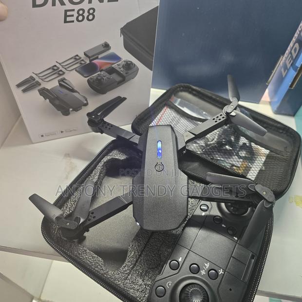 E88 Pro Drone With Dual 4k Camera And Remote Control - thumbnail 2