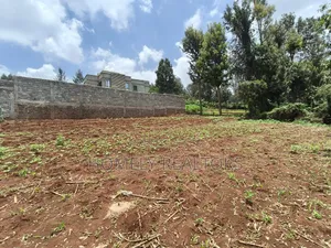 Large Eighth Acre Plot for Sale in Kerarapon Drive in a Gated Estate