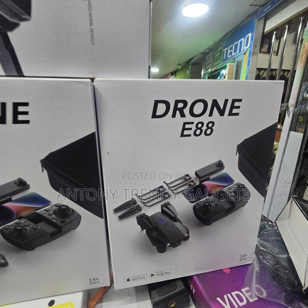 E88 Foldable Mini Drone With 4k Hd Camera & Wifi Fpv - thumbnail 2