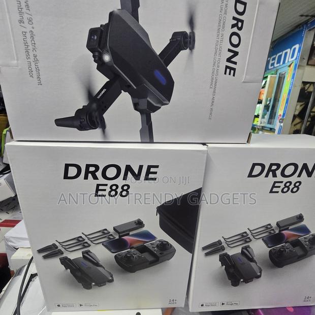 Portable E88 Foldable Drone With One-key Takeoff & Landing - thumbnail 3