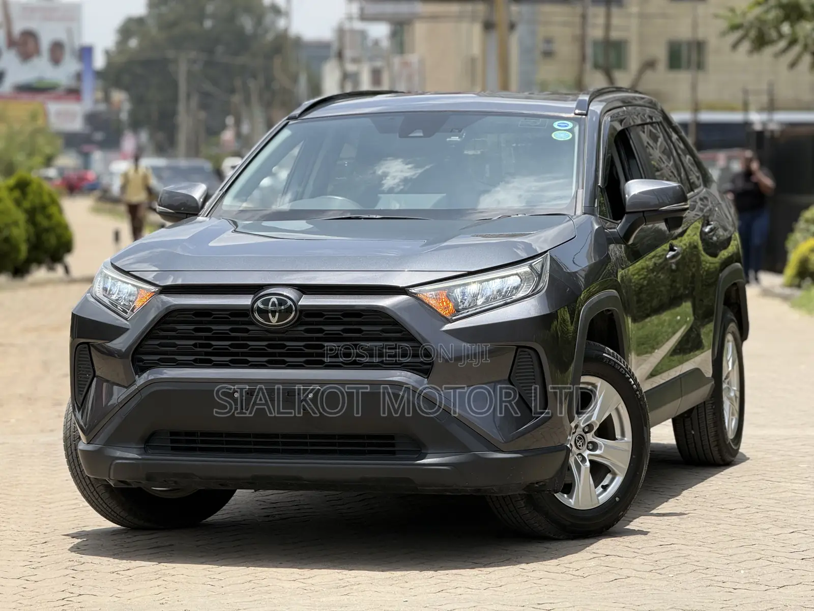 Toyota RAV4 Limited FWD 2019 Gray