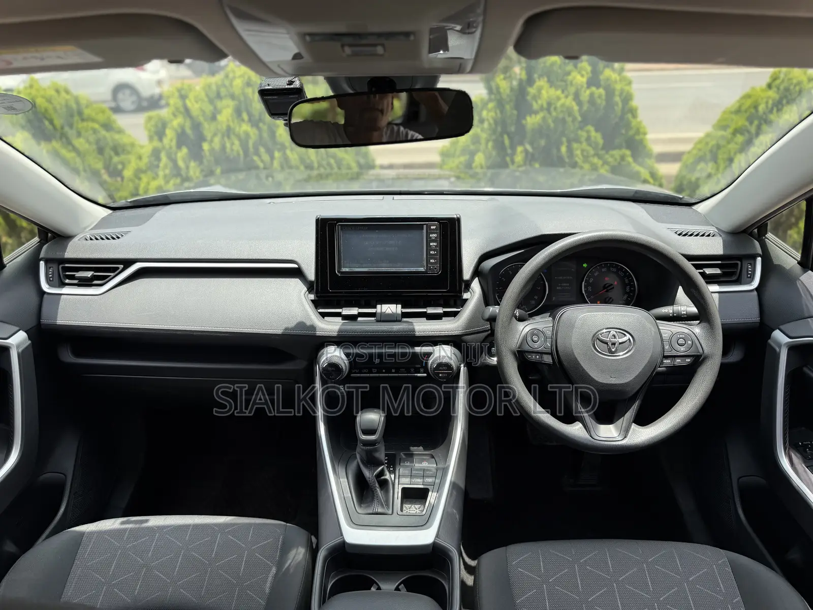 Toyota RAV4 Limited FWD 2019 Gray