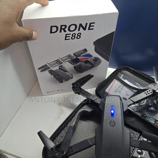E88 Foldable Drone For Beginners, Mini Drone With 4k Hd Camera - thumbnail 3