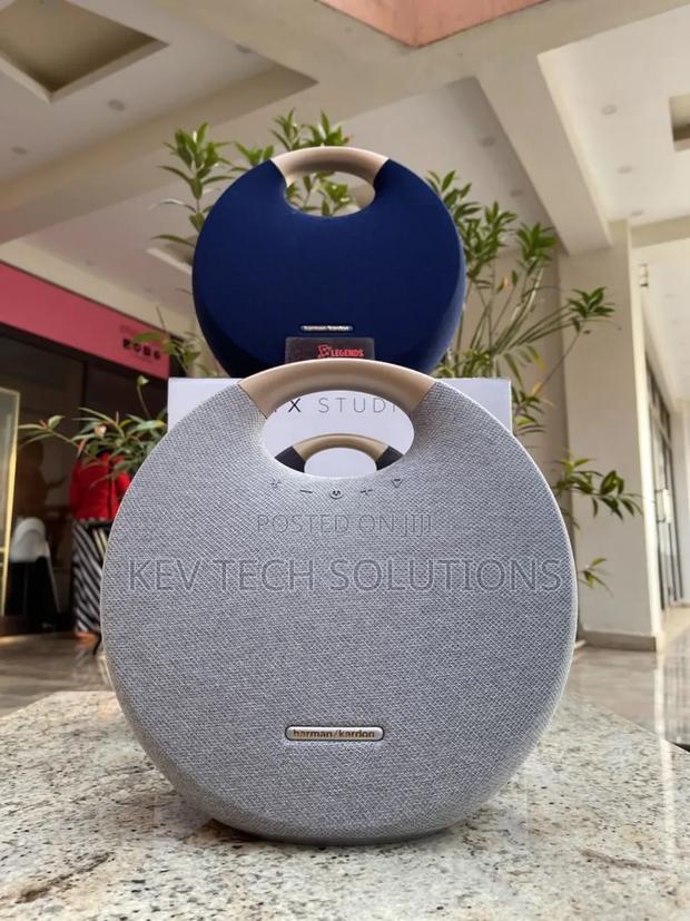 M1 Mini Bluetooth Speaker