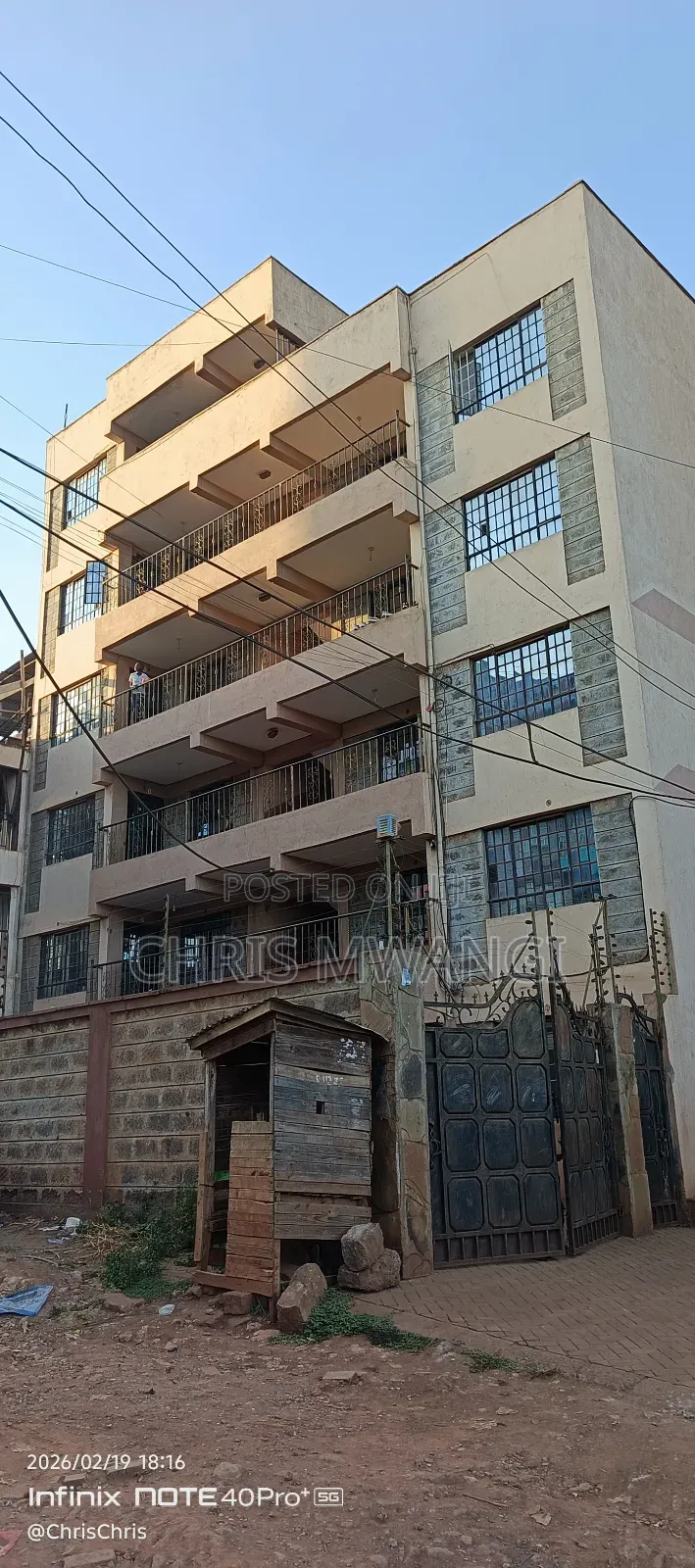 2bdrm Block of Flats in Maziwa Estate for sale