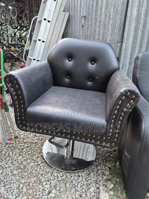 Barber Chair / Kinyozi/ Saloon - thumbnail 2