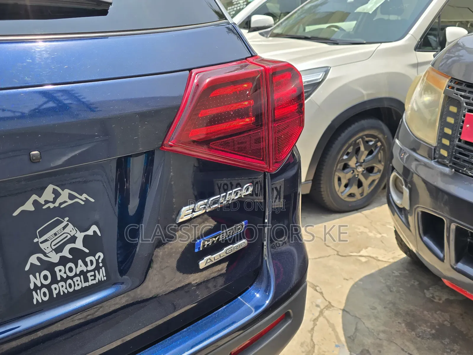 Suzuki Escudo 2023 Blue