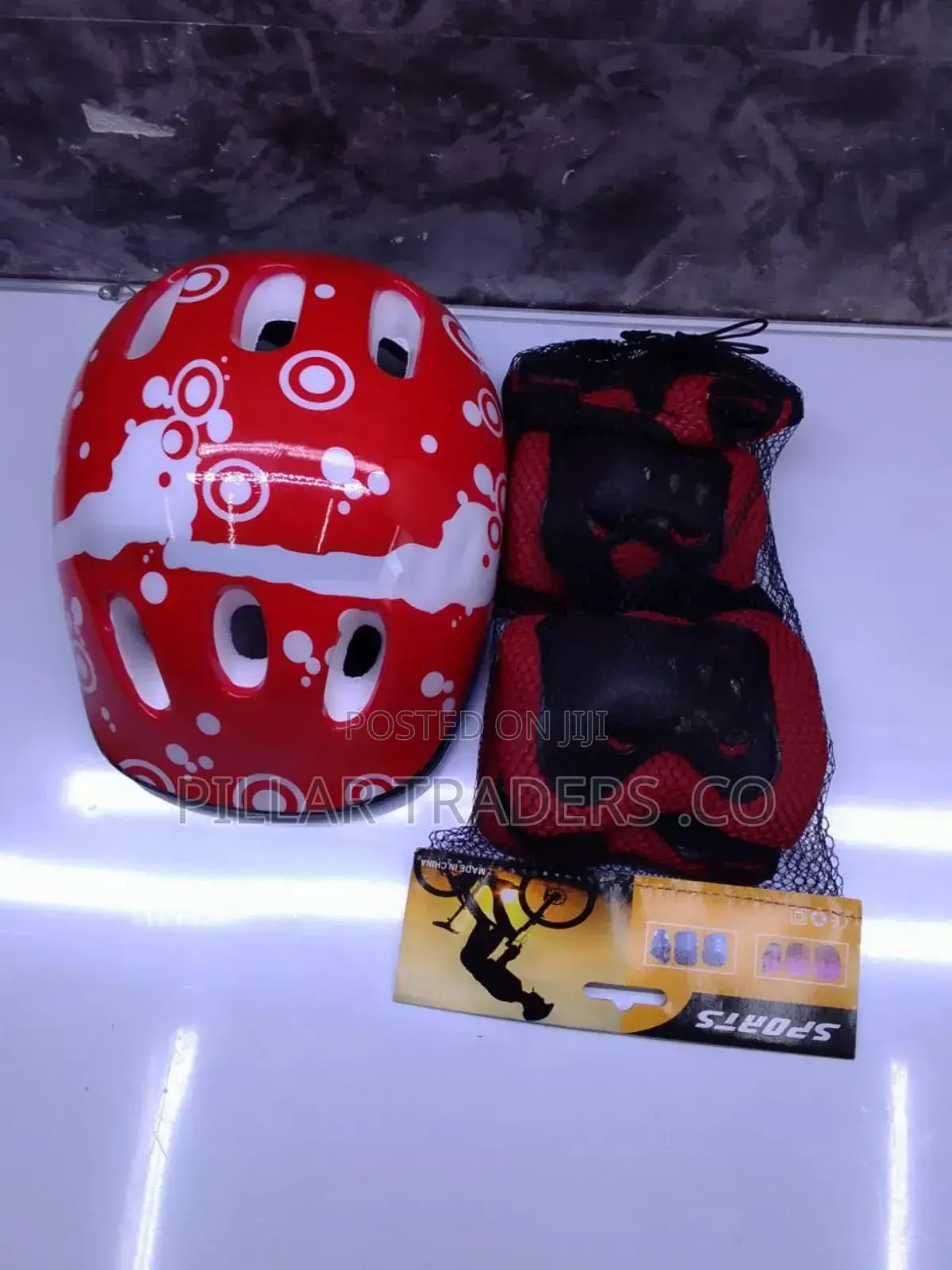 Skating Cycling Adjustable Helmet Set