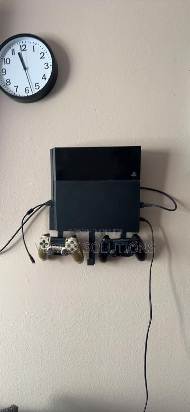 Ps 4 Standard Chipped