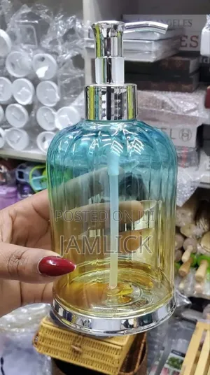500ml Acrylic Coloured Handwash Dispenser – Bz