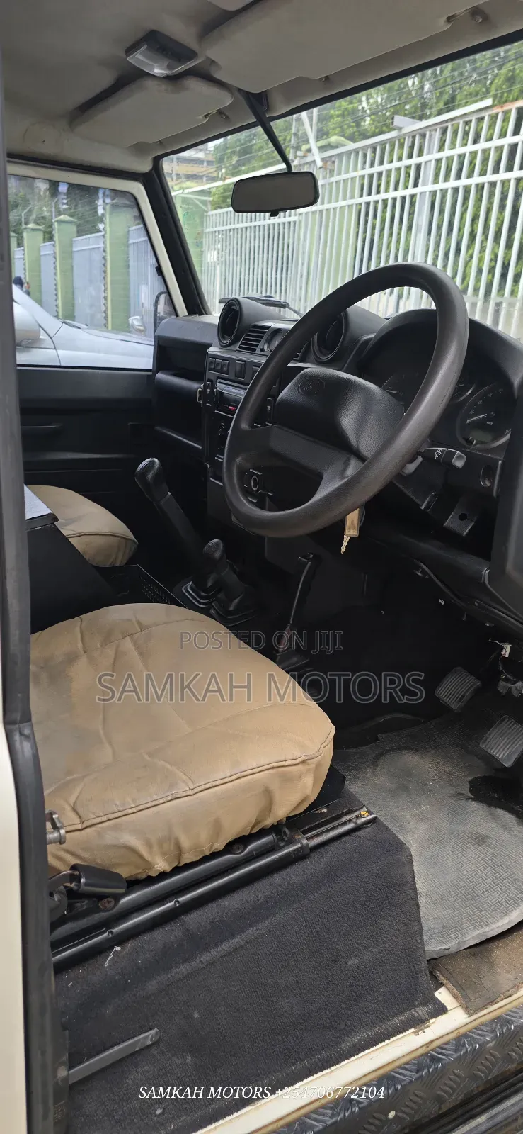 Land Rover Defender 2013 White