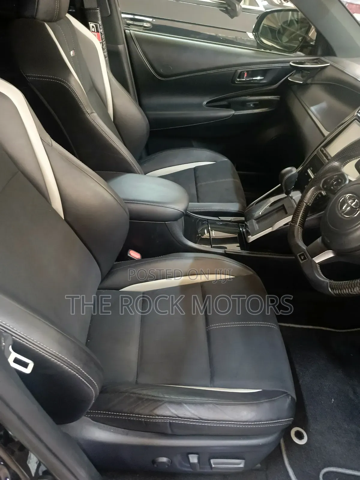 Toyota Harrier 2019 Black
