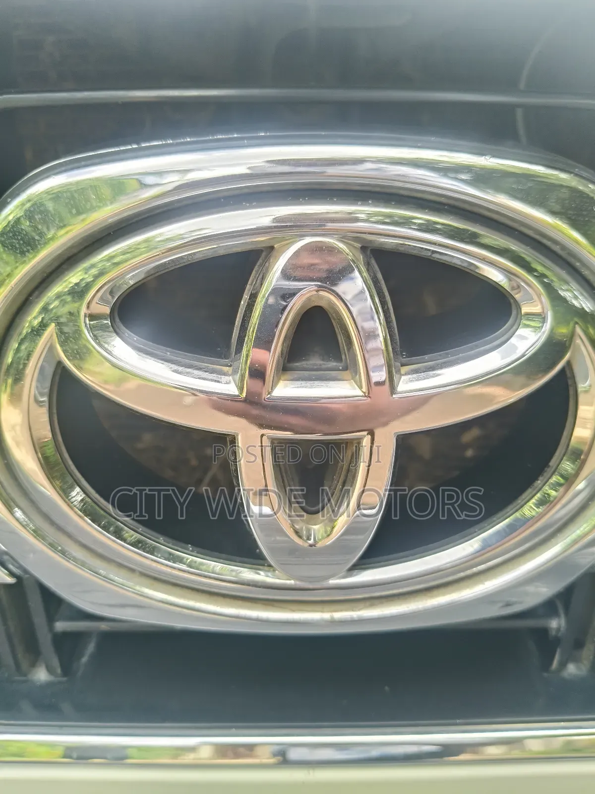 Toyota Land Cruiser 2017 White