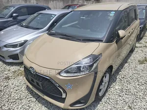 Toyota Sienta 2019 Brown