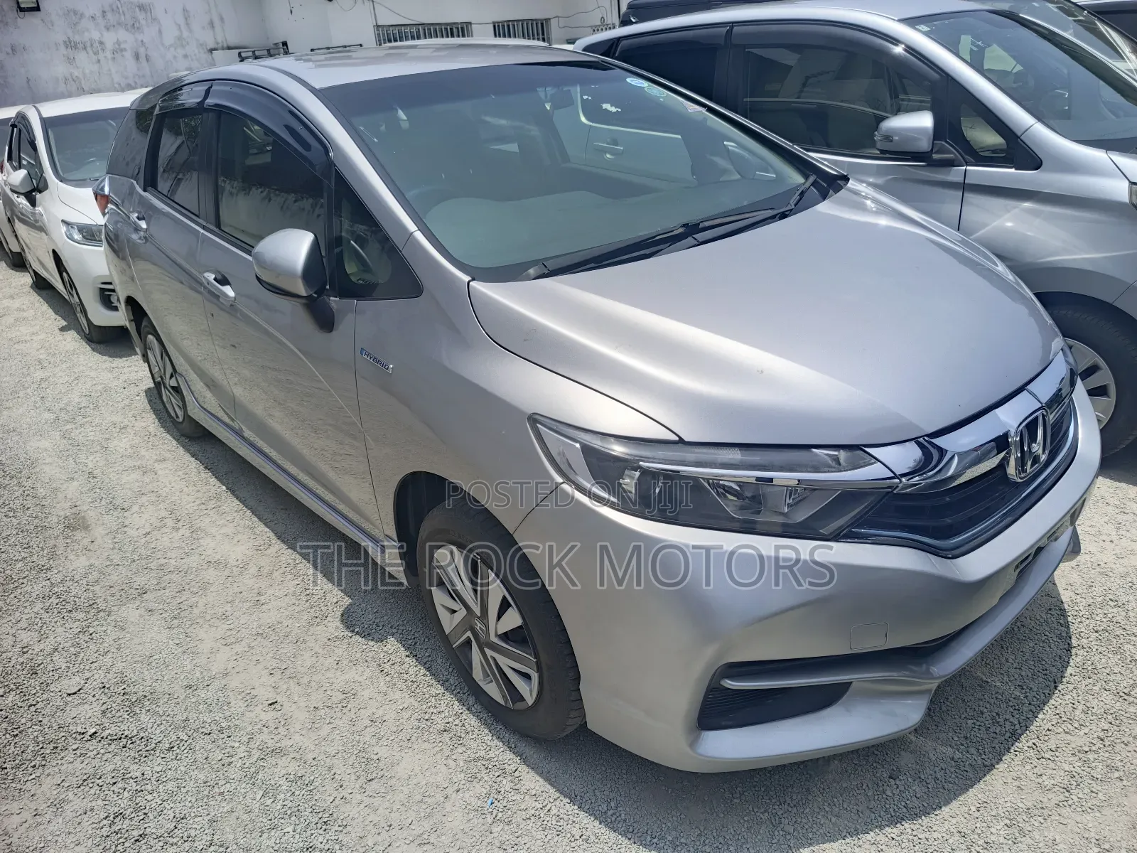 Honda Fit Shuttle 2019 Silver