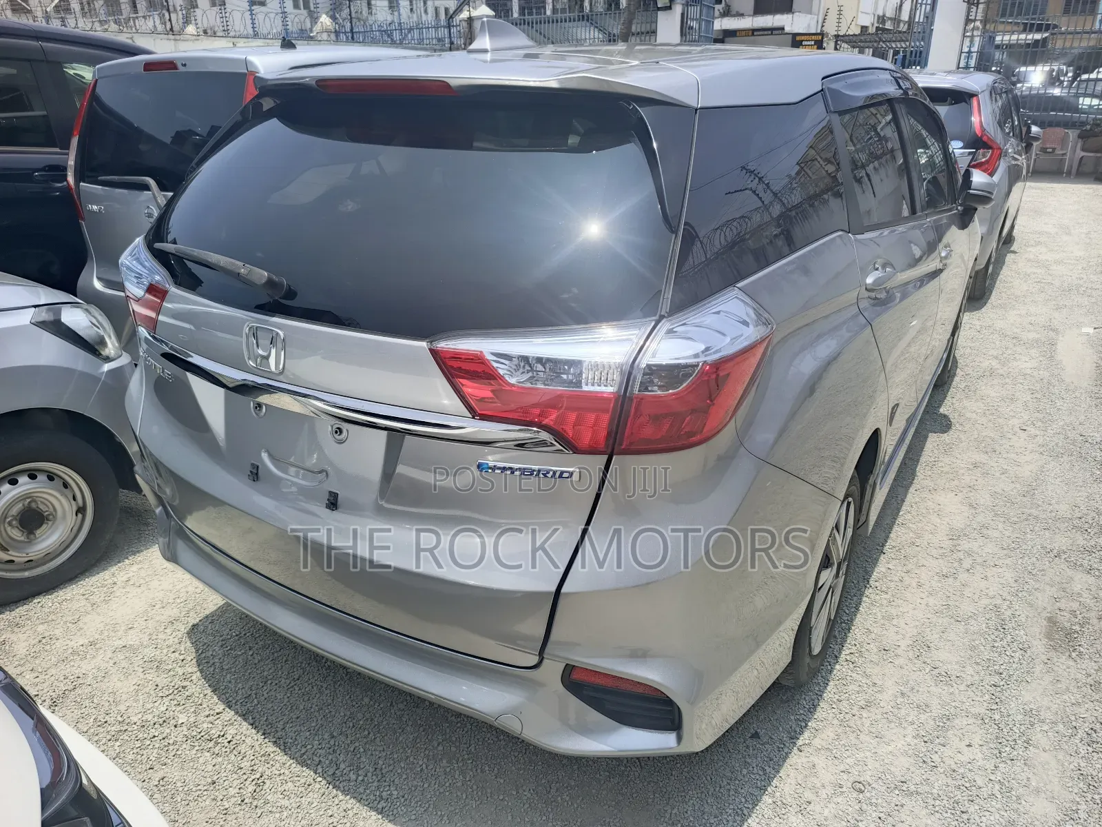 Honda Fit Shuttle 2019 Silver