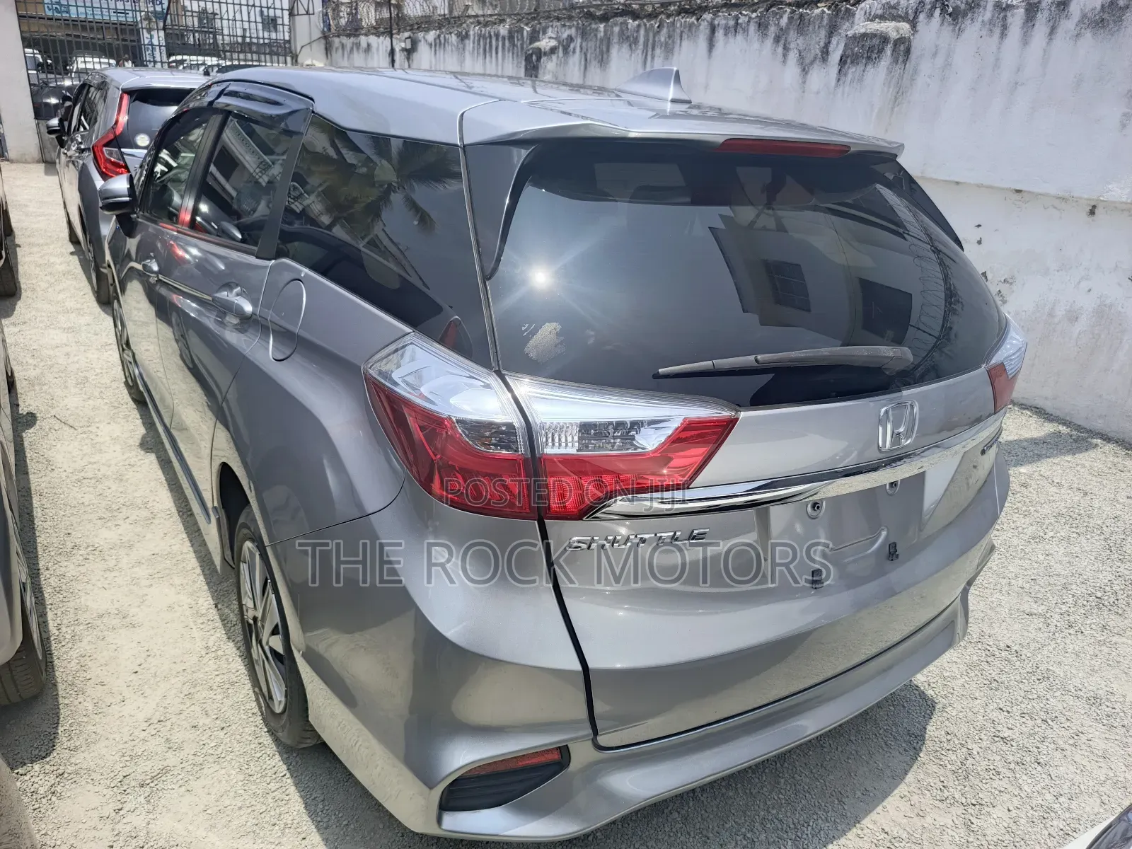 Honda Fit Shuttle 2019 Silver