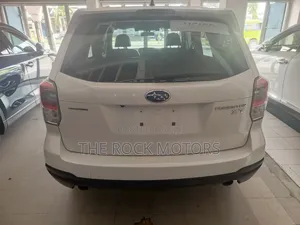 Subaru Forester 2018 White