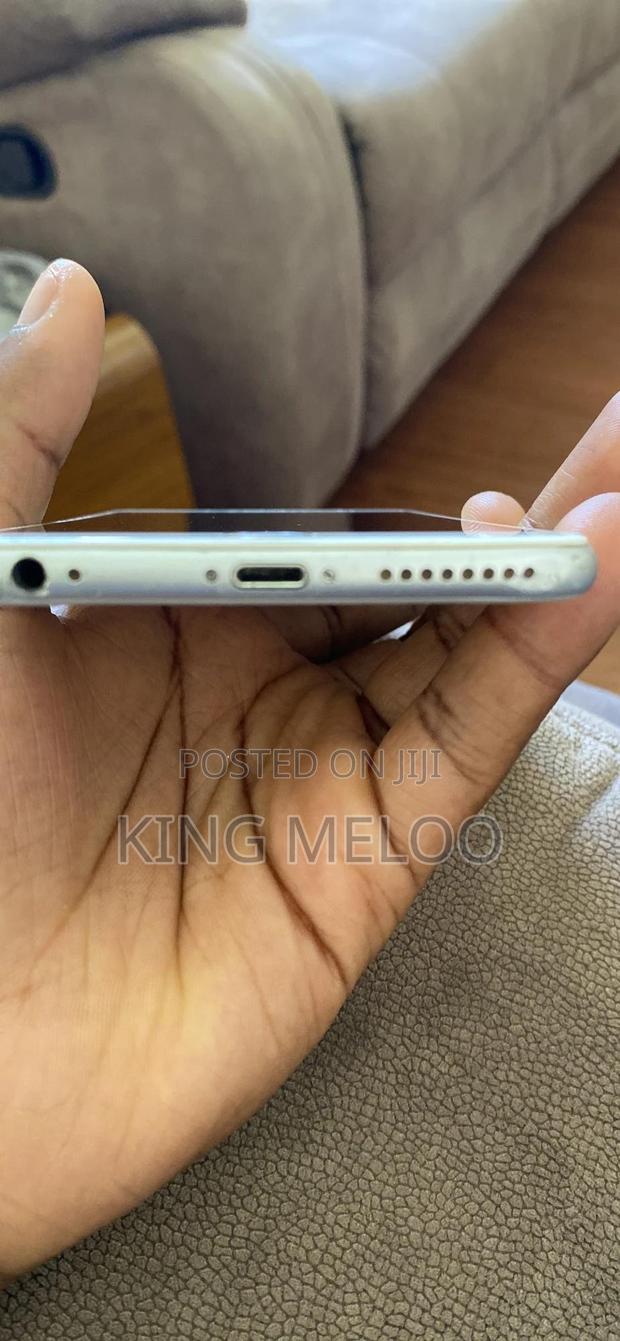 Apple iPhone 6s Plus 64 GB Silver - thumbnail 3