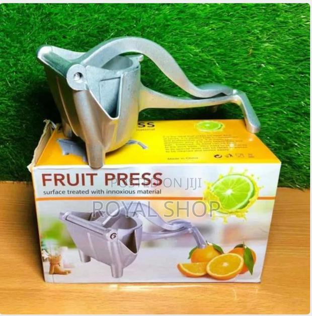 Fruit Press ,/ Manual Juicer