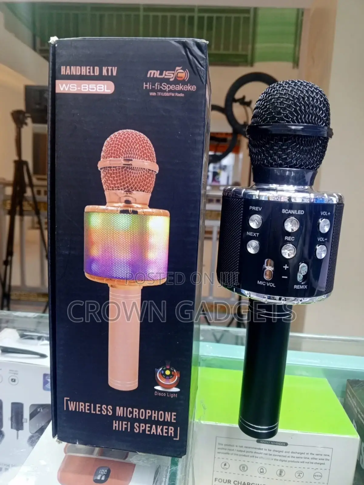 Ws-858l Wireless KTV Microphone With Speaker Disco Lights