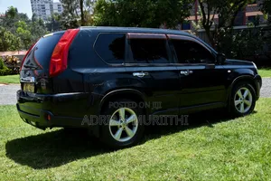 Nissan X-Trail 2.0 Petrol XE 2010 Black