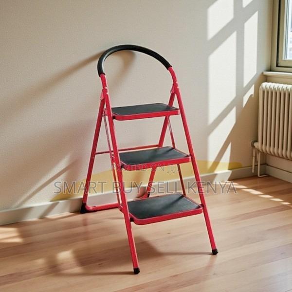 Lightweight Construction 3 Step Foldable Ladder Stepladder - main view