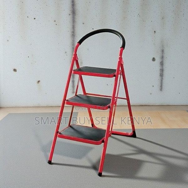 Anti-Slip Step Surfaces 3 Step Foldable Ladder Stepladder - main view
