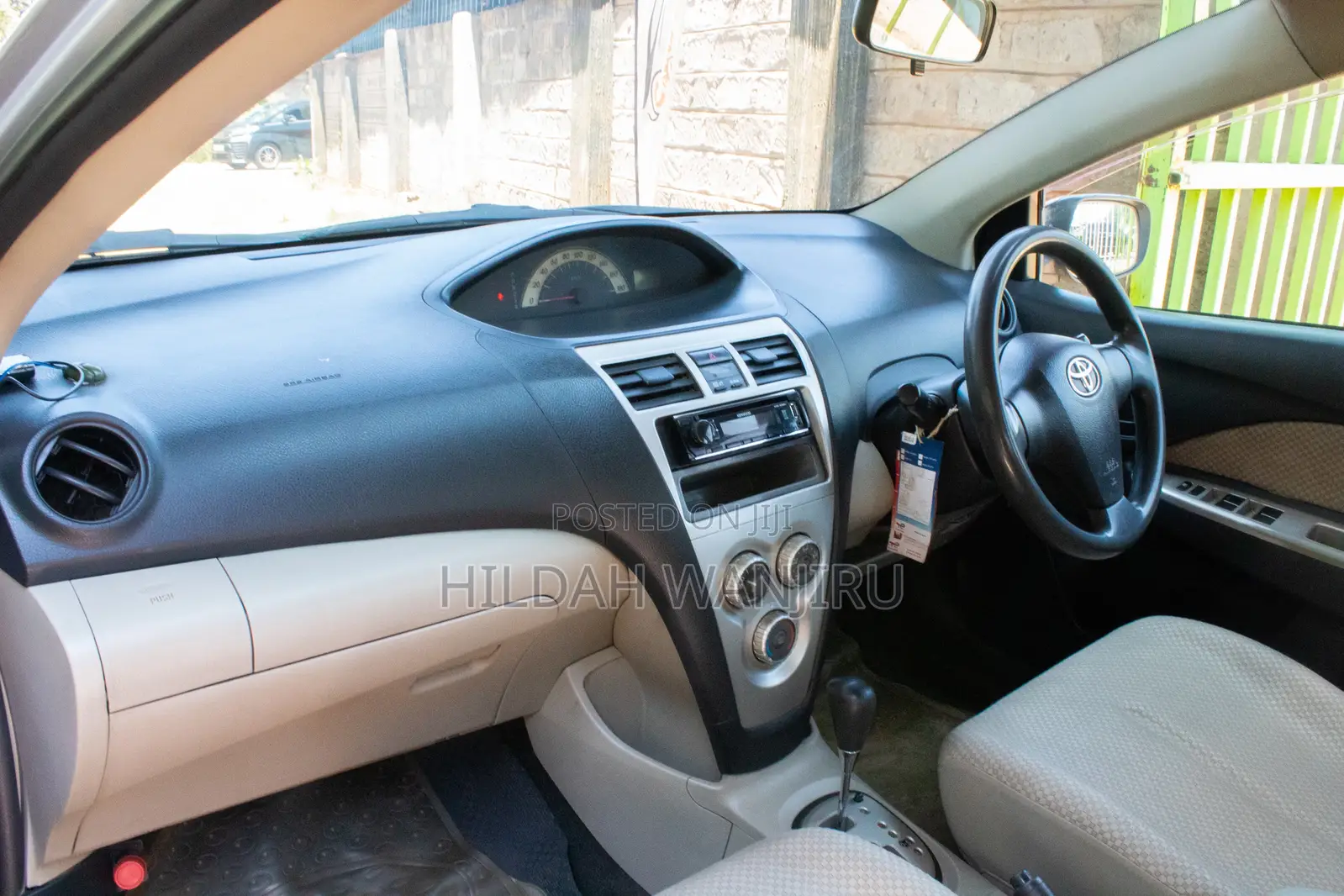Toyota Belta 2009 Silver